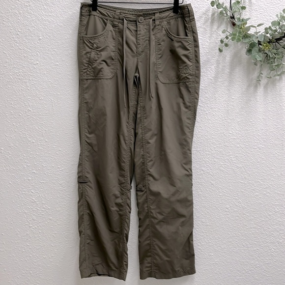 The North Face Pants - The North Face Women's Hiking Pant Utility Pant | Grey Camo Green | Size 4